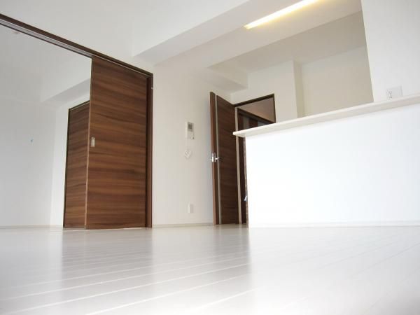 �y���ԁE���r���O�z�@