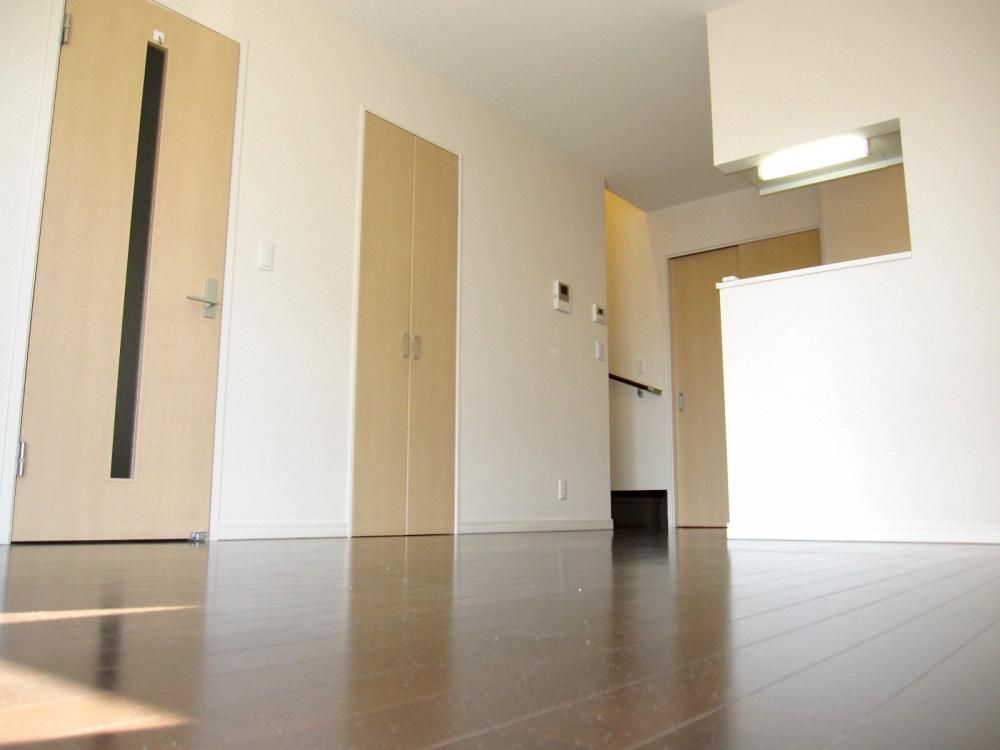 �y���ԁE���r���O�z�@