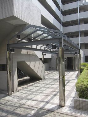 �y�G���g�����X�z�@