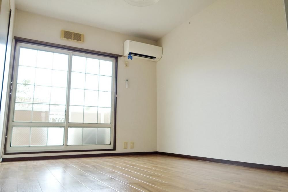 �y���ԁE���r���O�z�@