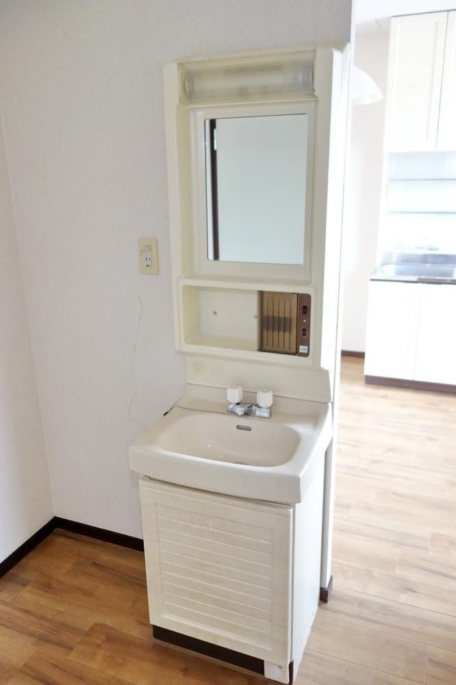 �y���ʏ��z�@