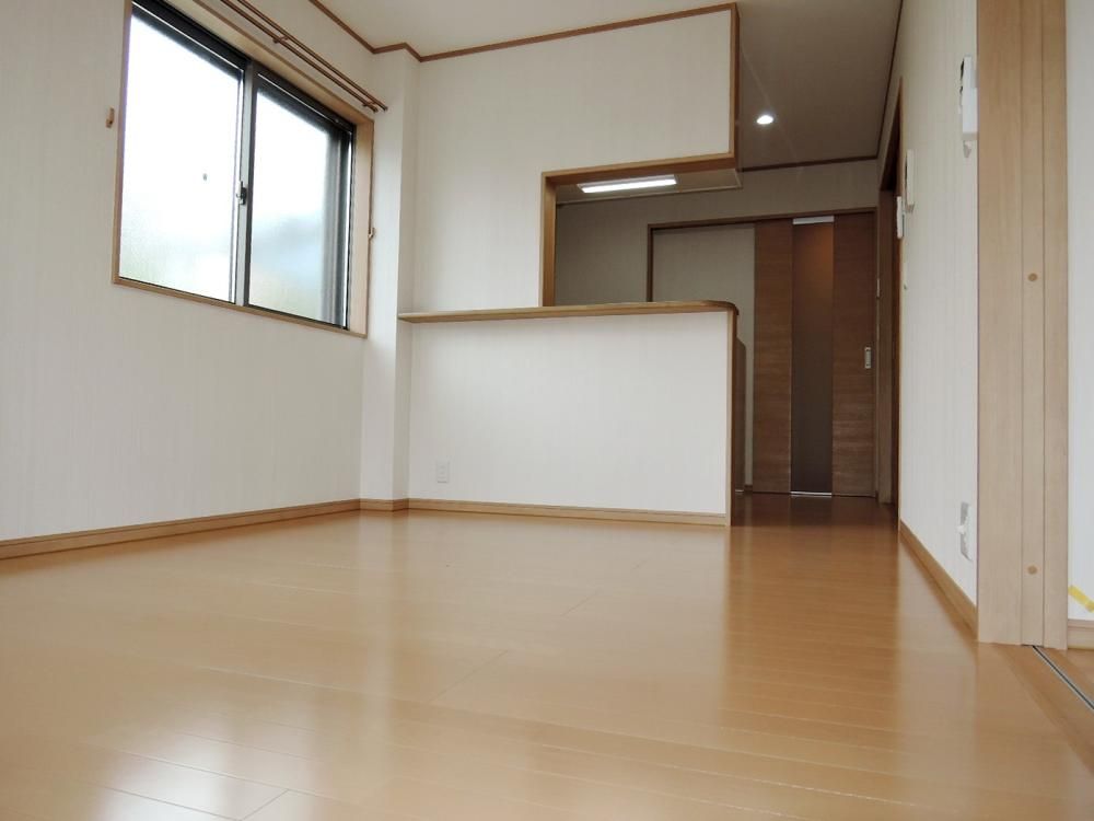 �y���ԁE���r���O�z�@