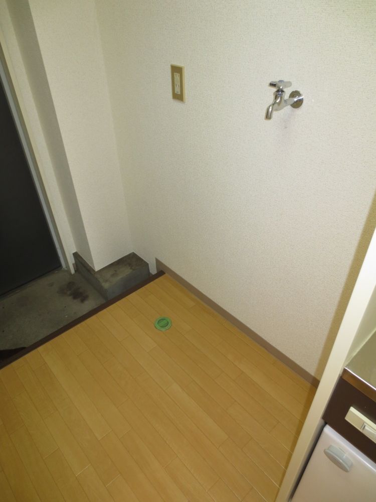 �y���̑��ݔ��z�@