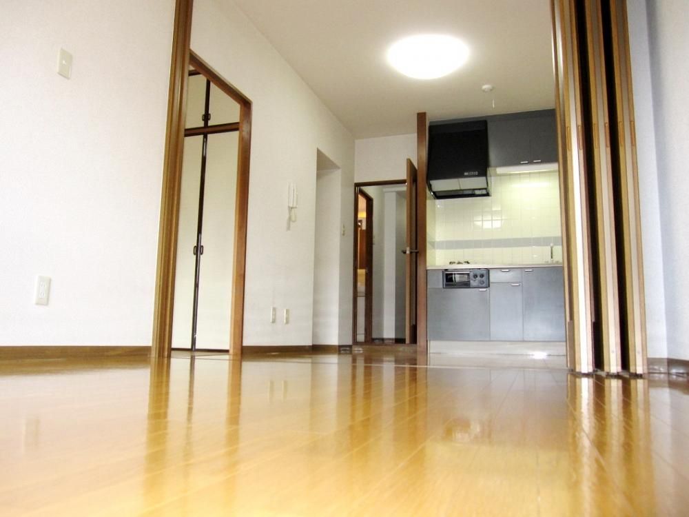 �y���ԁE���r���O�z�@