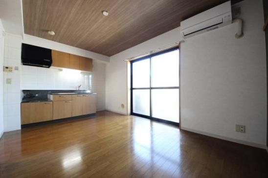 �y���̑��ݔ��z�@