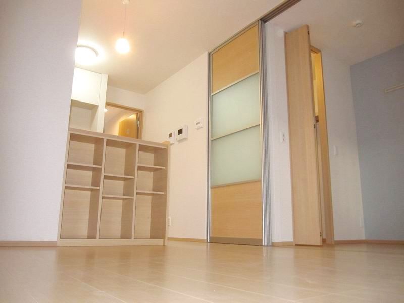 �y���ԁE���r���O�z�@