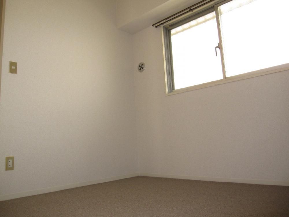 �y�����E���r���O�z�@