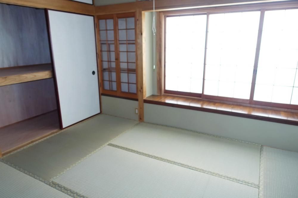 �y���ԁE���r���O�z�@