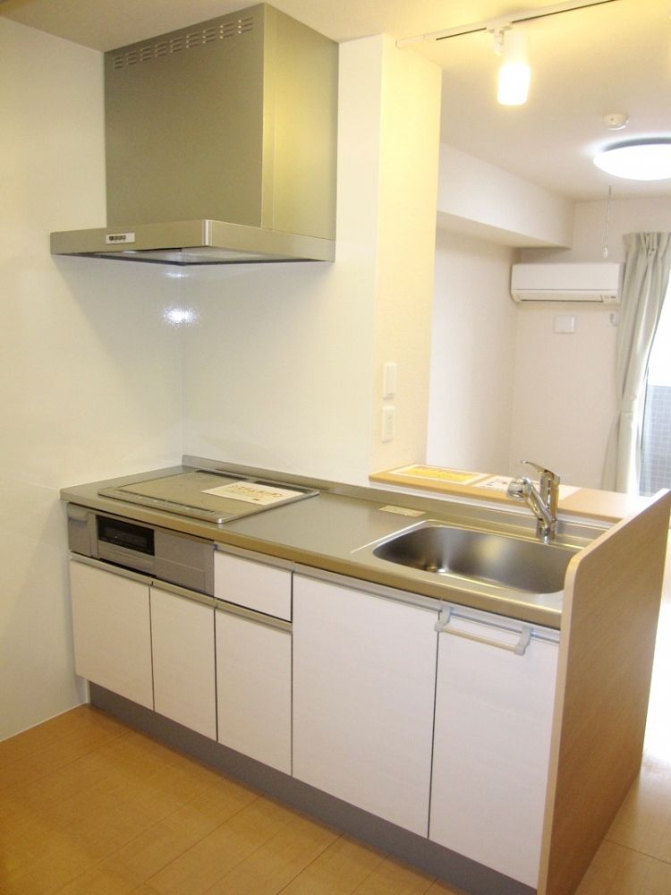 �y�L�b�`���z�@