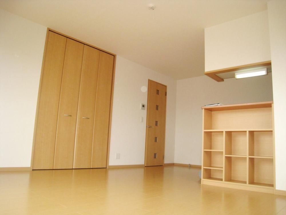 �y���ԁE���r���O�z�@