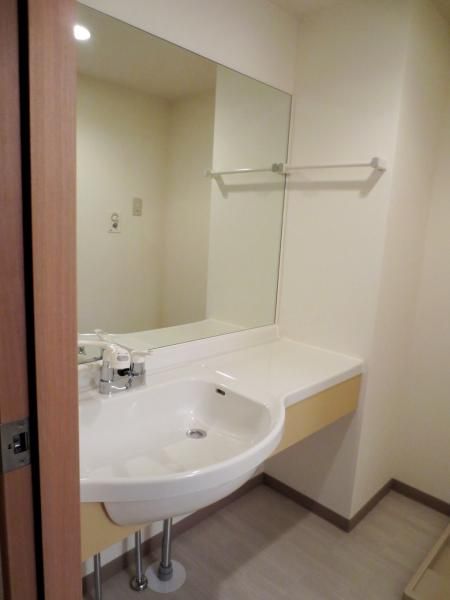 �y���ʏ��z�@