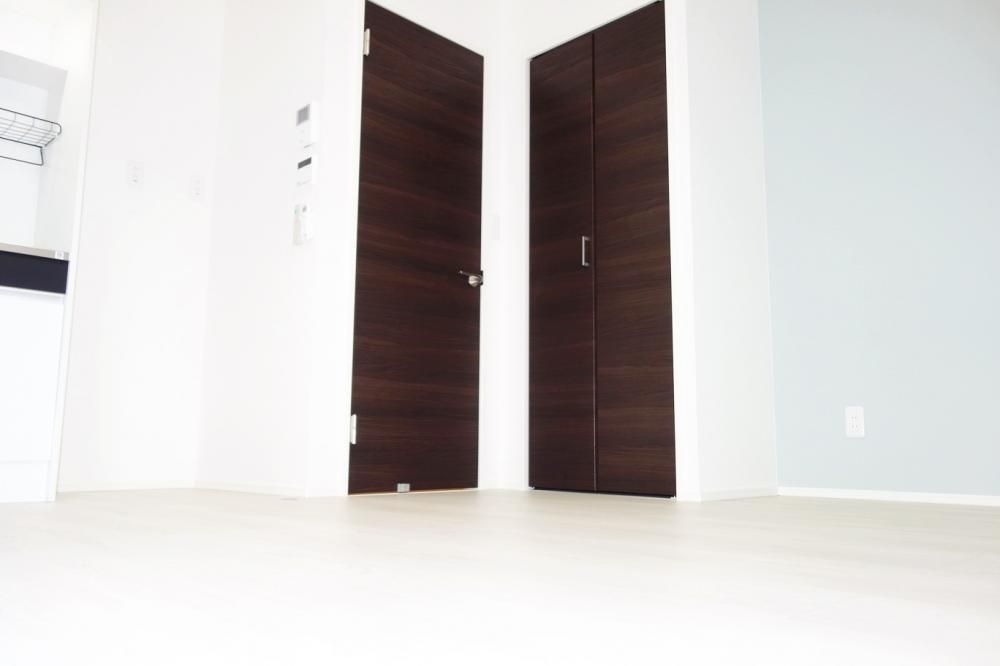 �y���ԁE���r���O�z�@