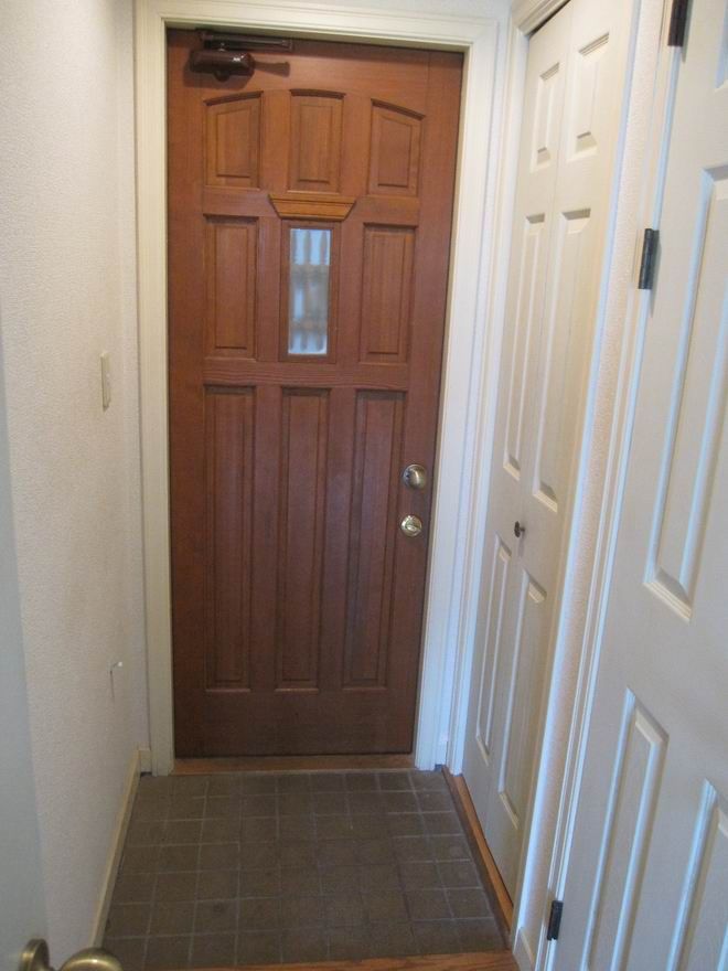 �y�Z�L�����e�B�z�@